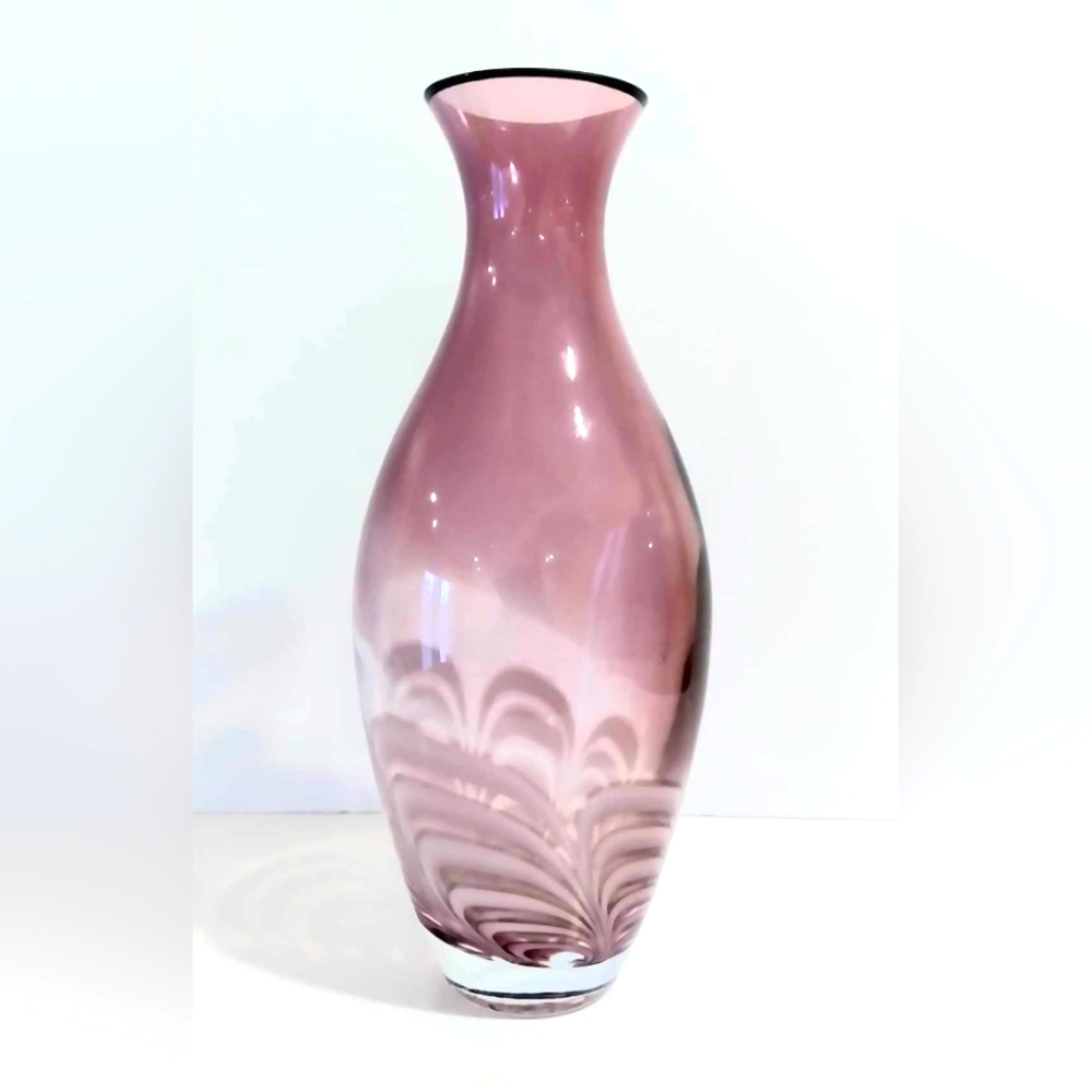 Elegant Amethyst Pink Swirl Blown Glass Vase